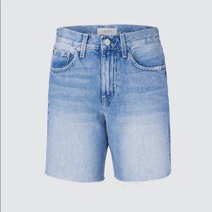 Trave Emery 90's Short